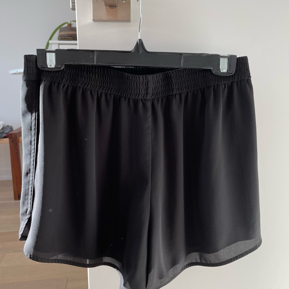 Babaton, flowy dress shorts, black, size M